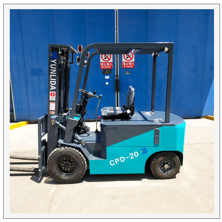 CPD-20四轮平衡重电动叉车搬运仓储设备