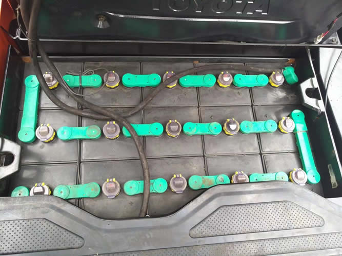 丰田1.5吨电动叉车