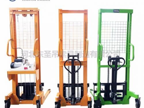 2T轻型手动液压堆高车