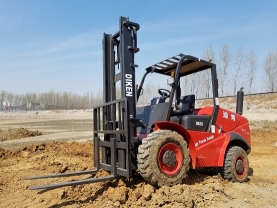 DK30 四驱越野叉车