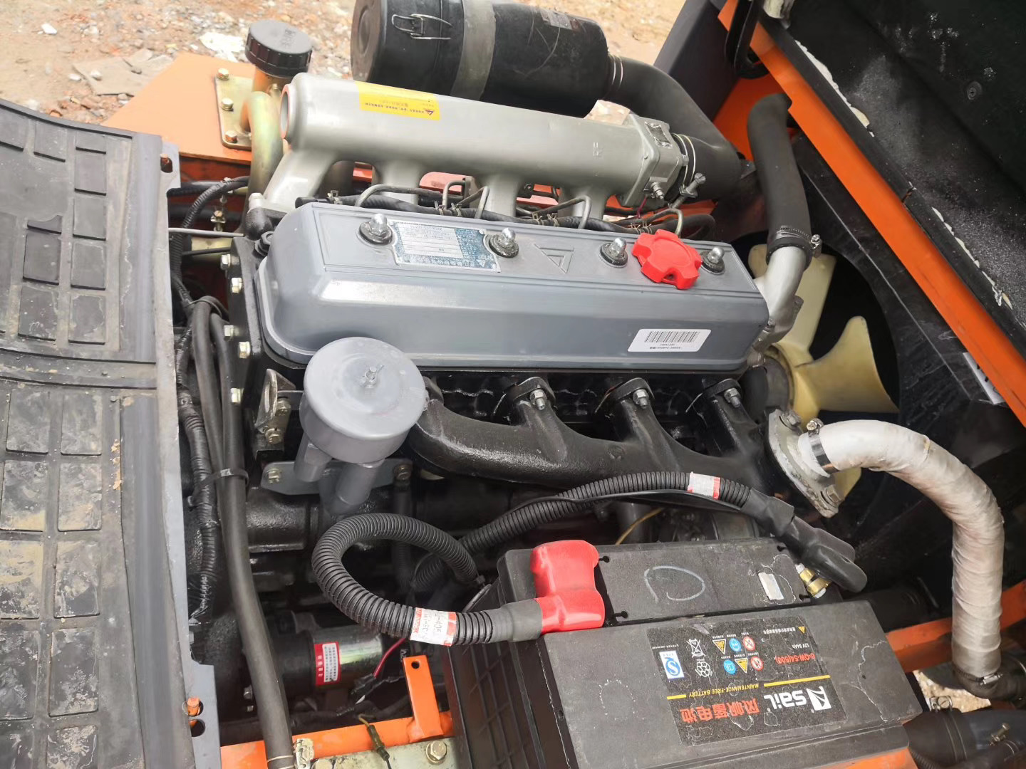 出售二手合力3.5吨标准门架叉车