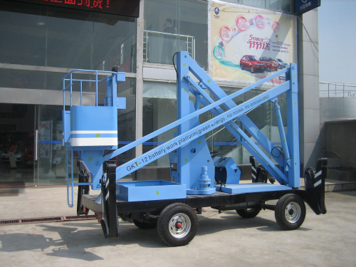 天助:曲臂式升降平台