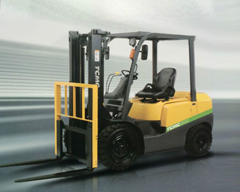 平衡重式内燃叉车 3.0吨（加强型）FD-30S