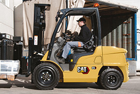 catlifttruck:柴油叉车