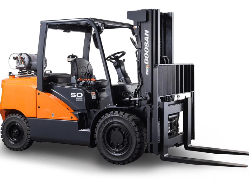 Rushlift：斗山4.0 – 5.5吨液化石油气叉车