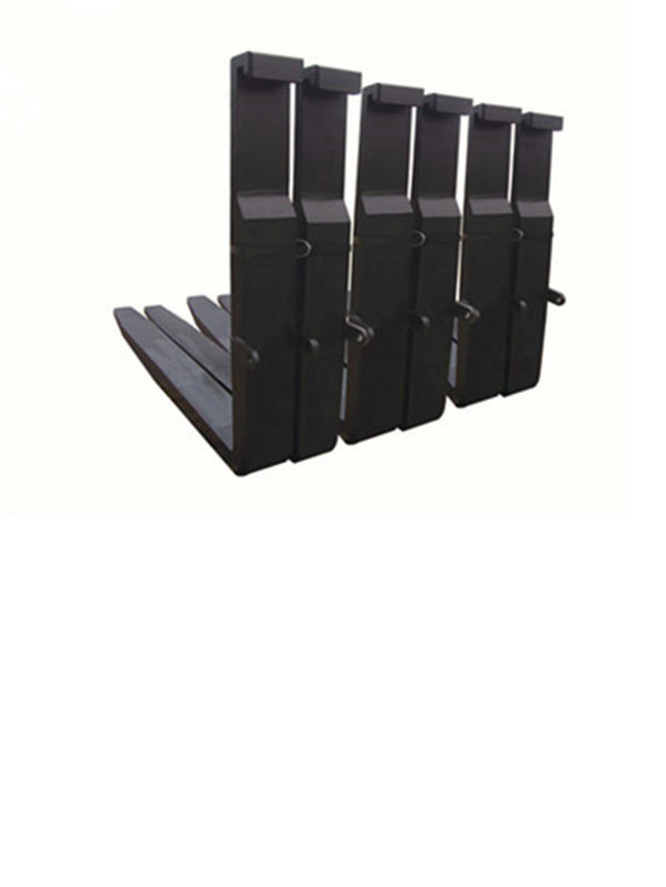 泰金斯:30吨整体式港机货叉 