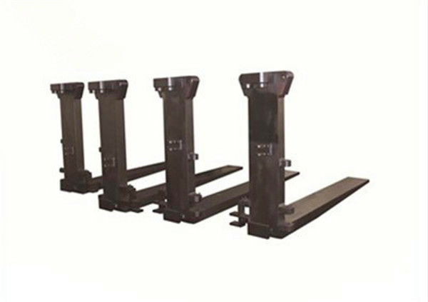 泰金斯:46t港机货叉