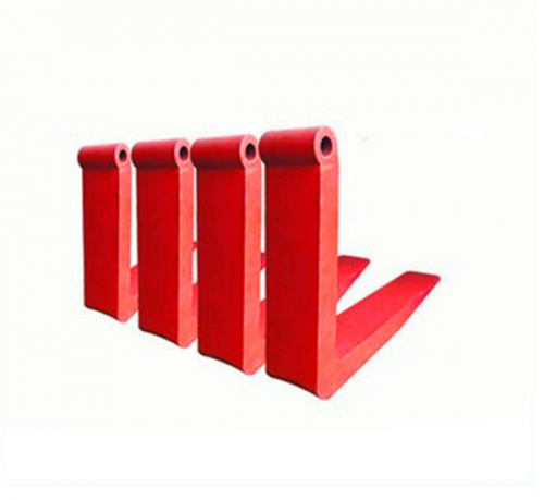 泰金斯:60吨矿用货叉