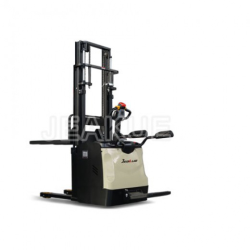 佳奎：1.4-1.6-2T站立式全电动堆高车