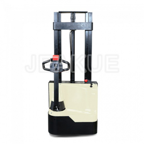 佳奎：1.5T电动堆高车