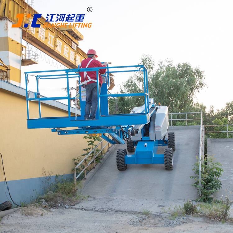 江河：22米自行走直臂式高空作业平台