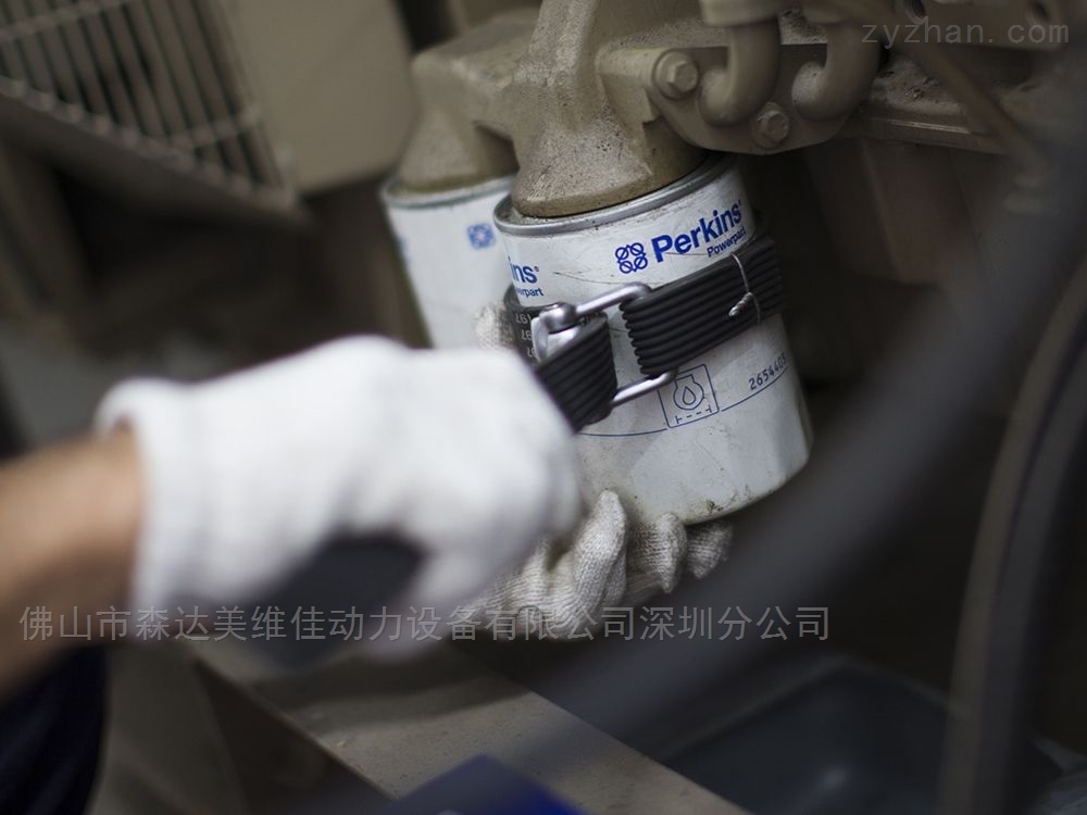 Genieind 吉尼伸缩臂叉车发动机CTH1048,CHT1056,CHT4013EX,CHT4017,CHT5022R,CHT636,CHT644, CHT844珀金斯机油格