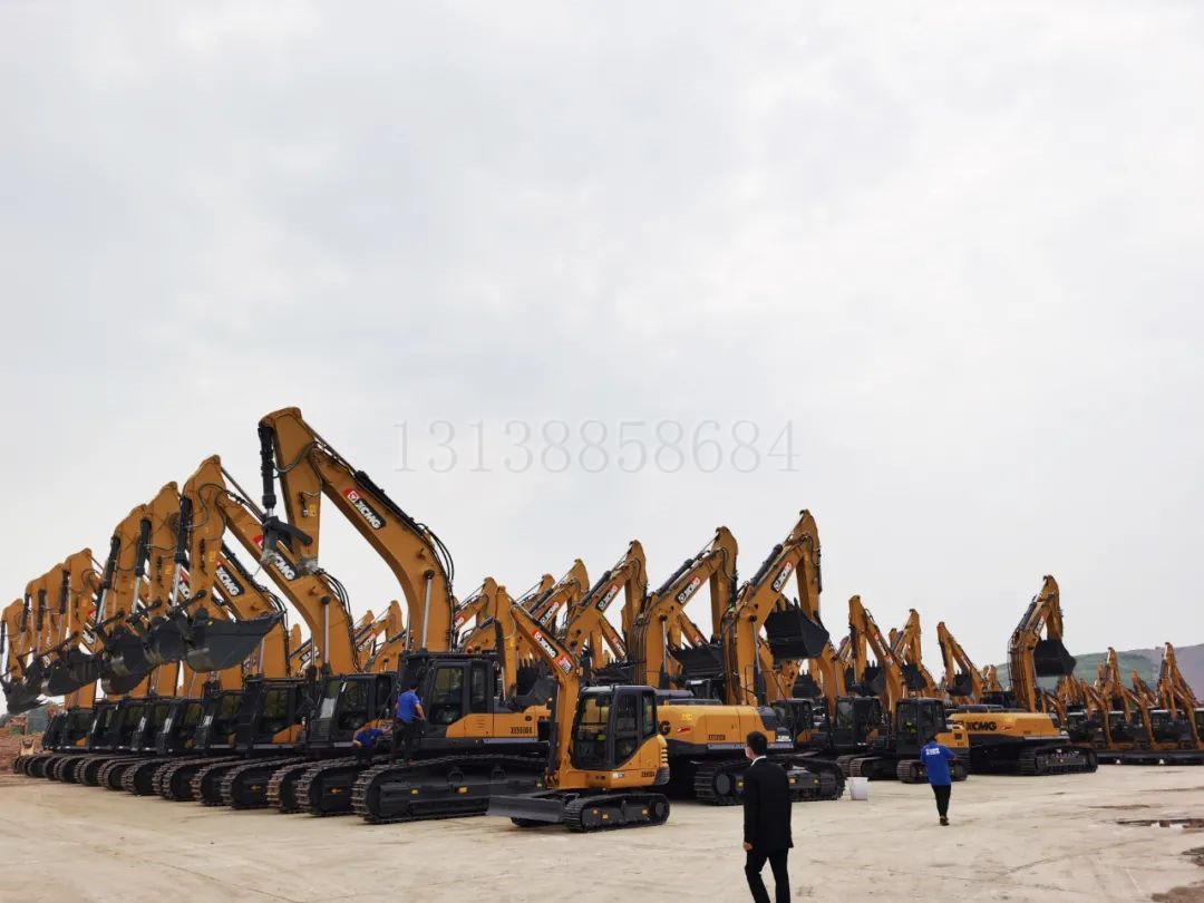 凯撒挖机SX ,S2，S3珀金斯发动机 海德雷玛挖机M1100C,M1499C,M1620C,M1700C珀金斯连杆铜套 机油格座 水泵 增压器