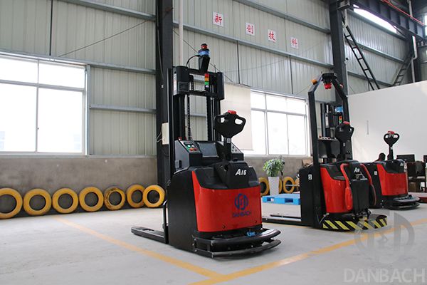 激光导航叉车式agv,北京叉车agv