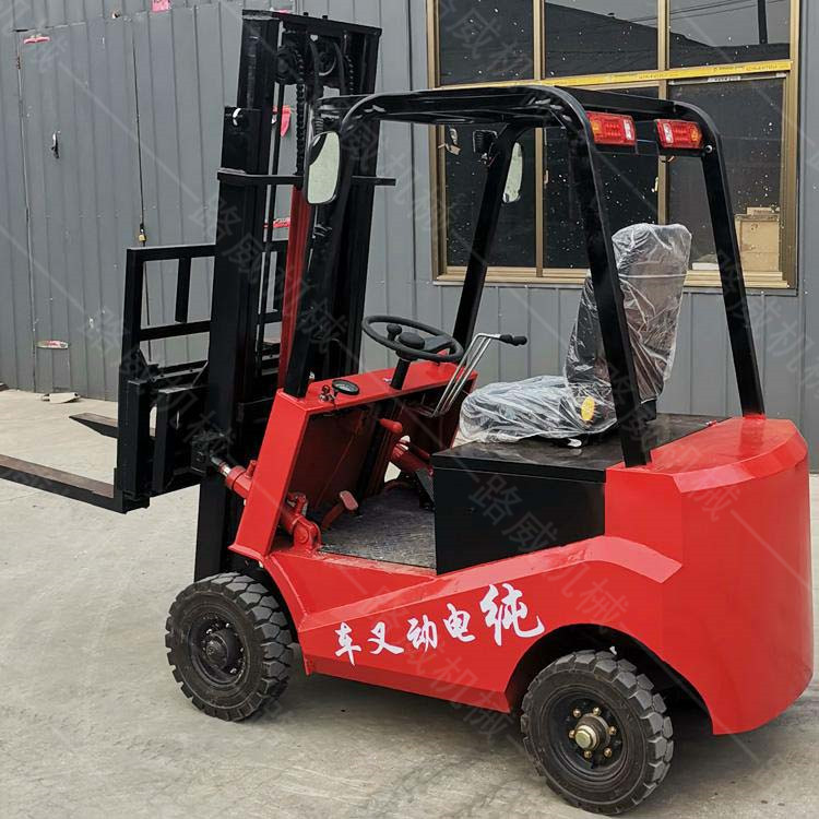轻型四轮叉车方便快捷易操作 座驾全电动叉车 电瓶液压堆高车