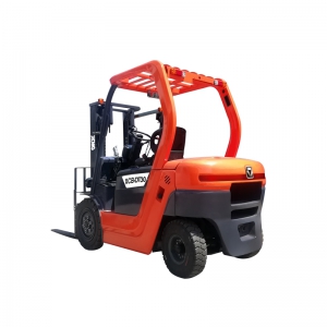 徐工:XCB-DT30/35(手动液力自动挡)3.0-3.5吨内燃平衡重叉车