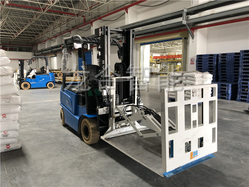 龙合智能：滑板保留式推拉器E系列