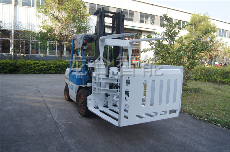 龙合智能：旋转推出器