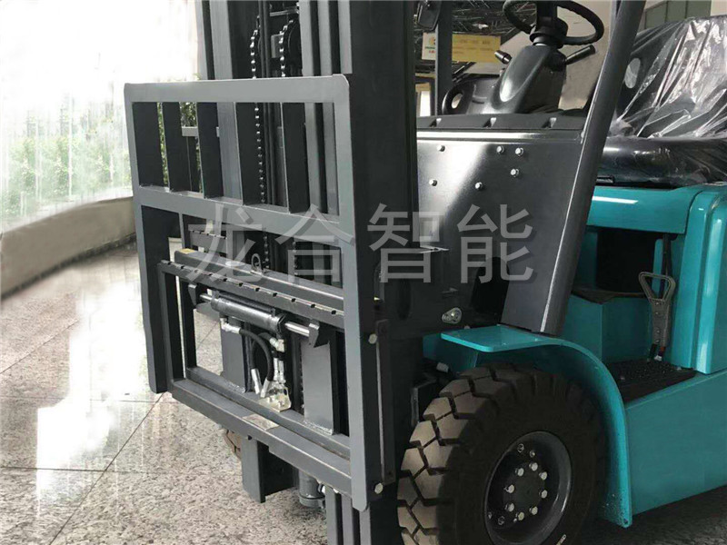 龙合智能：侧移器F系列