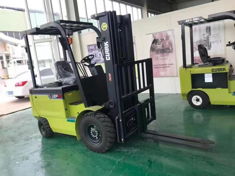 2.5吨电动叉车克拉克叉车