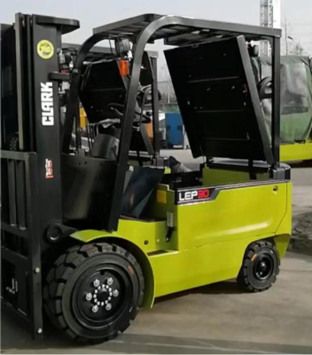 2.5吨电动叉车克拉克叉车