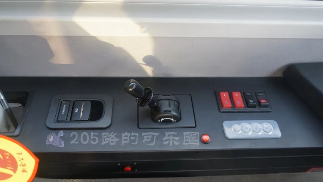 搭载赣锋锂电公司新型动力电池！新余新添30台纯电动公交车