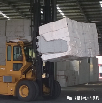 卡斯卡特叉车属具在纸业的应用