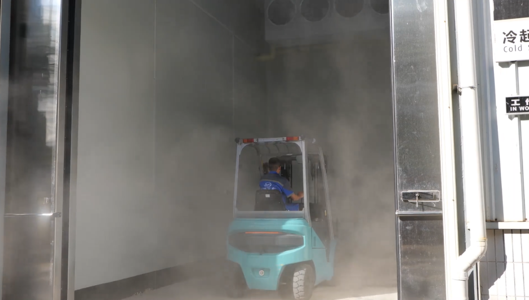 -25℃！宝骊电动叉车开启冷链物流领“鲜”模式