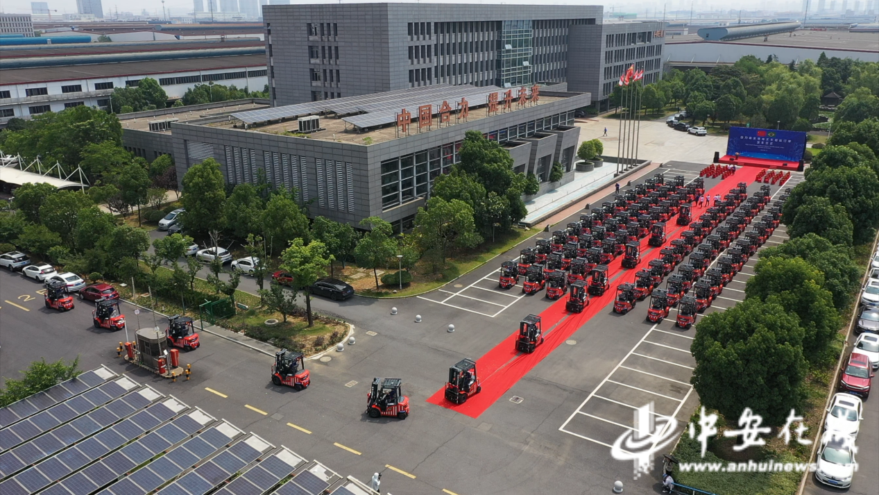 安徽合力-南美500余台锂电池叉车大订单顺利交车
