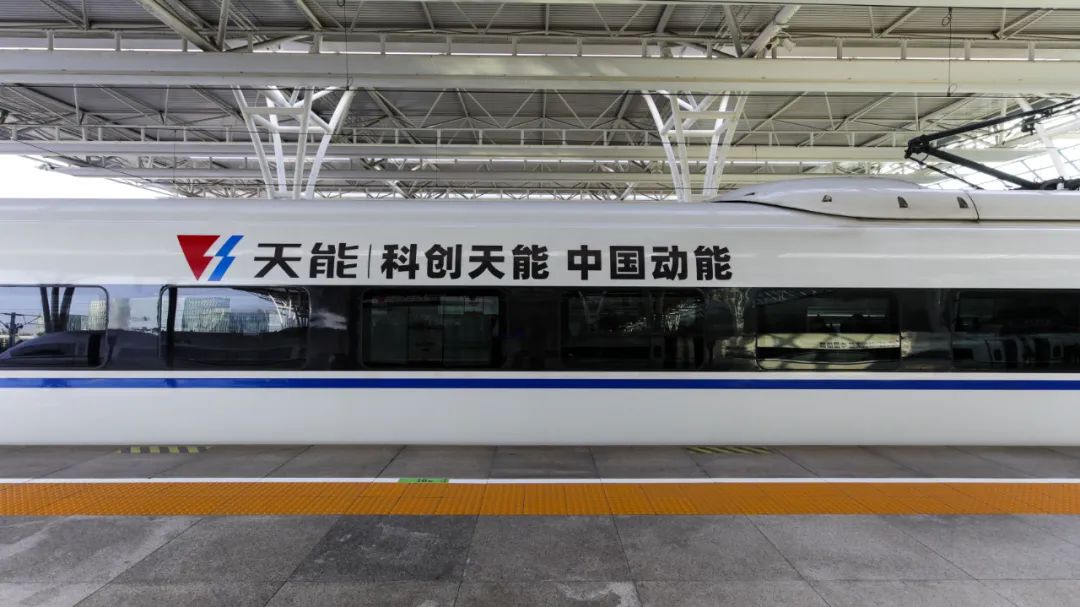 天能：新能源电池市场跑出逆势增长上扬线