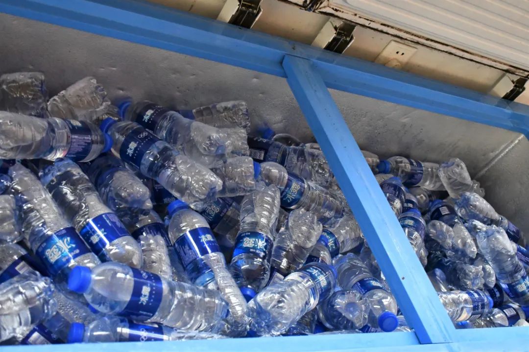 酷暑里你为MiMA奋斗，盛夏中MiMA为你解忧。