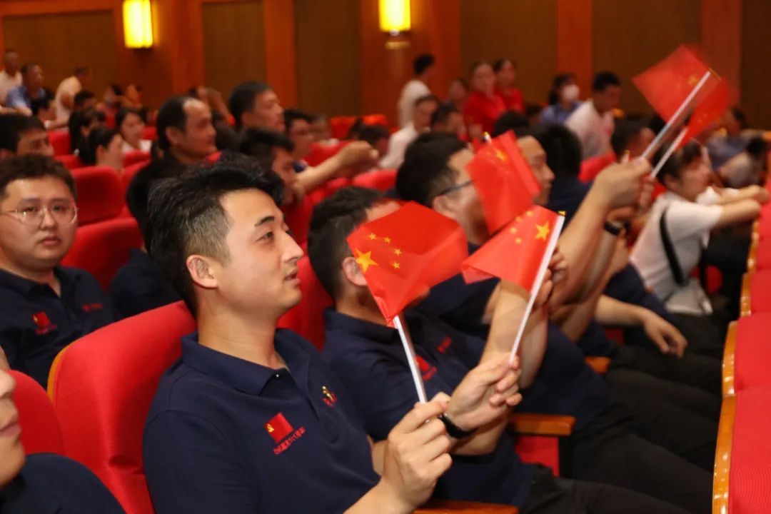 “红歌嘹亮心向党，携手共铸新辉煌”，公司党委举行庆“七一”合唱比赛活动