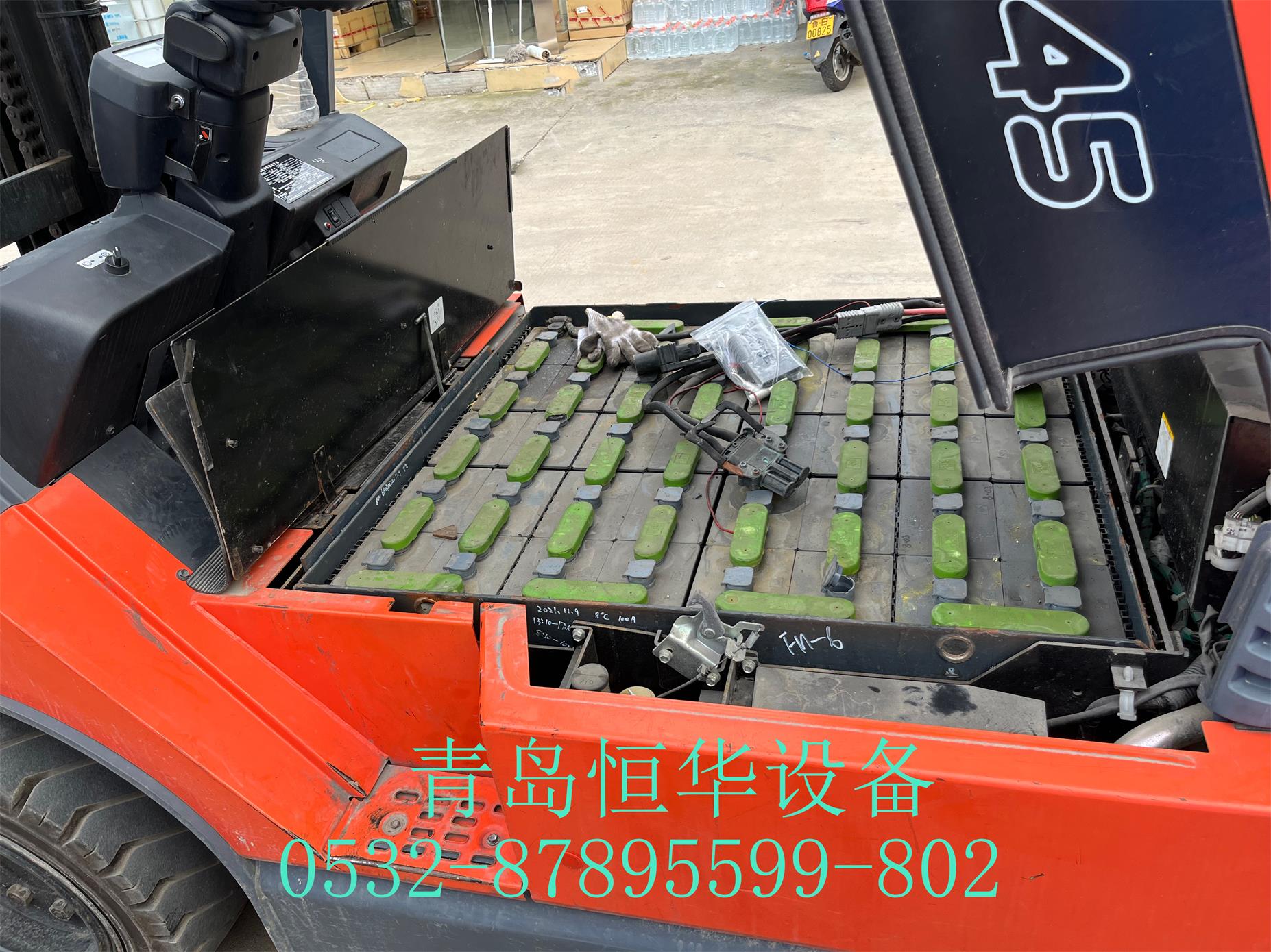 丰田进口4.5吨电动平衡重叉车