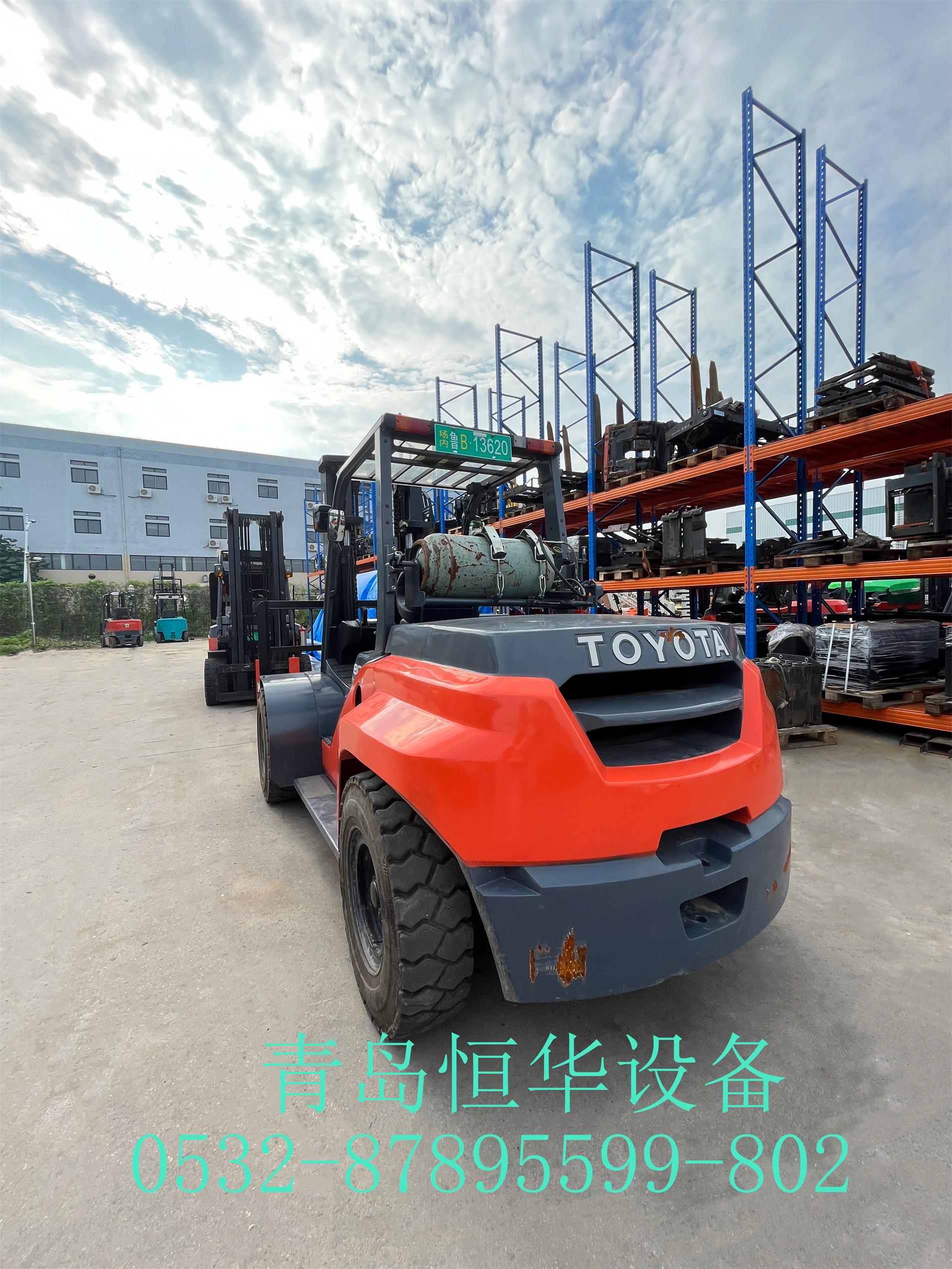 丰田进口8.0吨内燃平衡重叉车