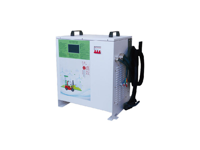 协力仪表：80V/200A模块化锂电充电机