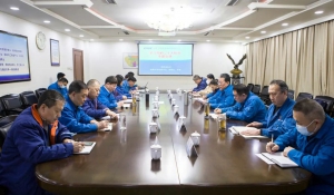 风帆公司党委书记、董事长李勇到党建联系点火炬能源公司讲专题党课