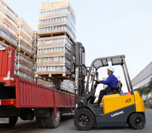 西安咸阳及周边地区电动地牛租赁，手动搬运车出租，叉车日租月租，手动堆高车租赁