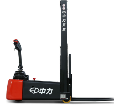 中力平衡重式叉车