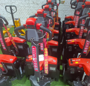 电动地牛出租电动液压搬运车托盘搬运车租赁包年包月电动叉车出租出售