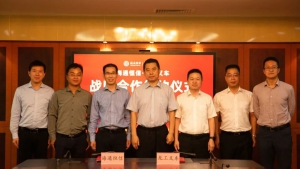 龙工叉车推动融资租赁业务