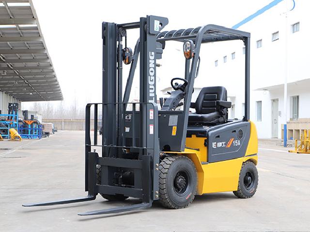 柳工CLG系列四支点单驱1.5T~1.8T