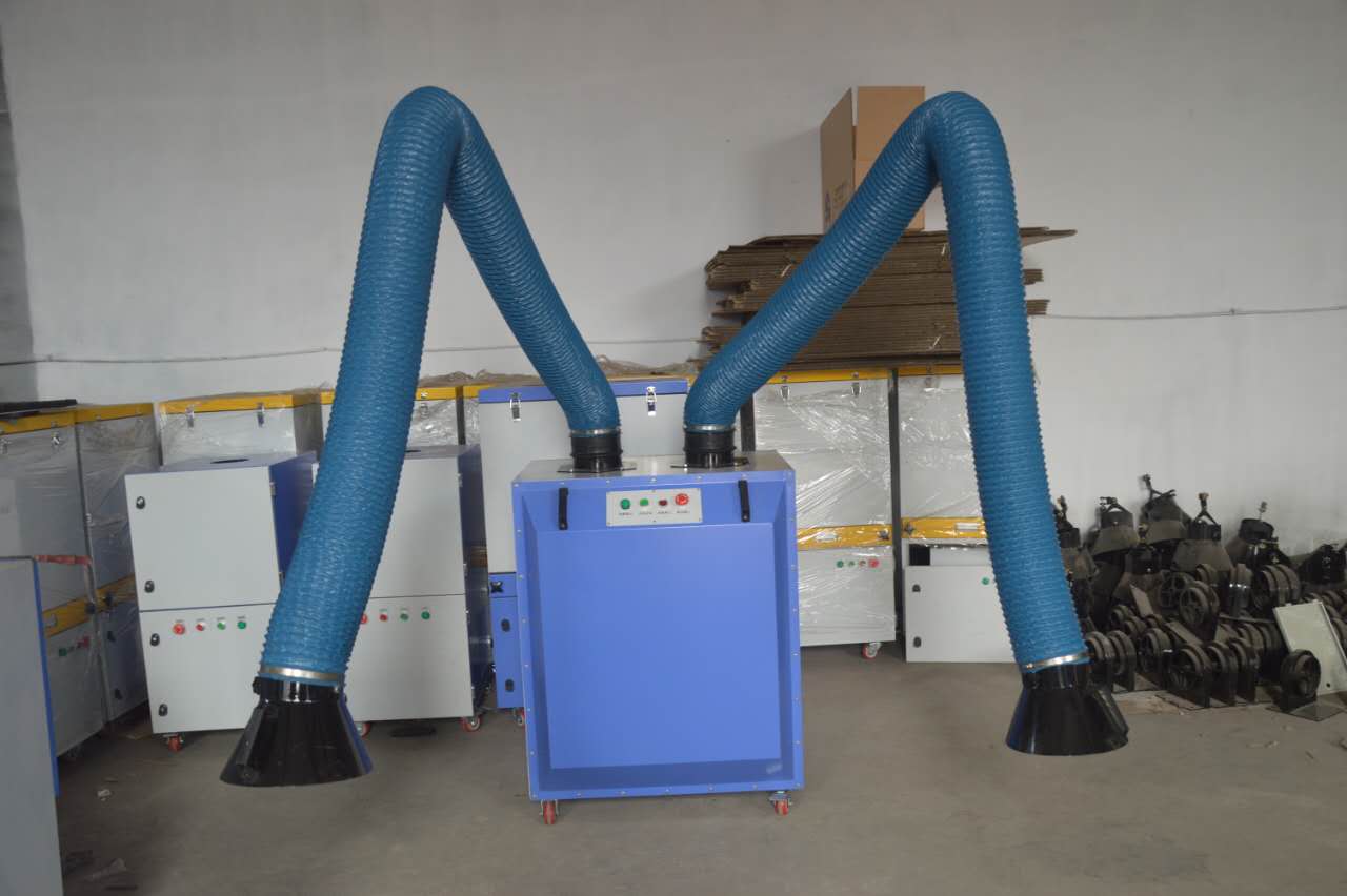 双臂焊烟机小型滤筒除尘可移动焊 接工序净化设备移动式焊烟机