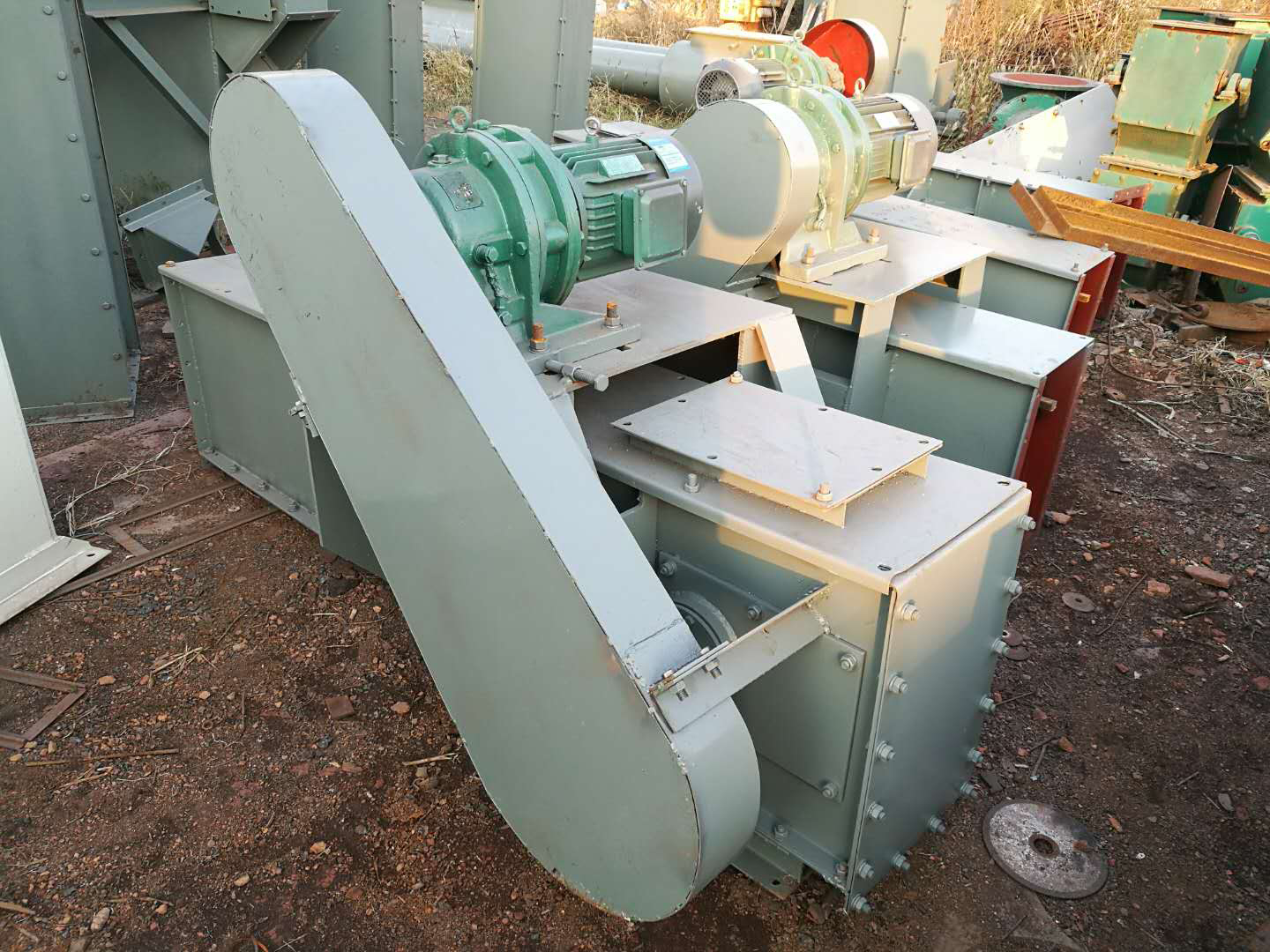 粉尘加湿搅拌机 双轴加湿搅拌机 卧式单轴粉尘加湿搅拌机 震动式粉尘加湿机 单轴搅拌机