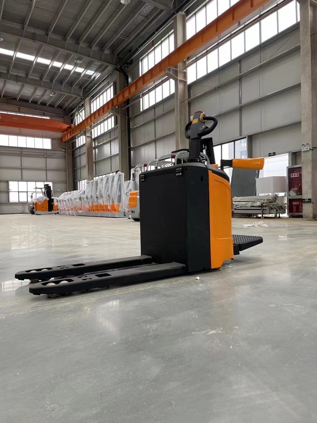 全电动液压叉车电动搬运车站立式电装卸车自动托盘堆垛铲车