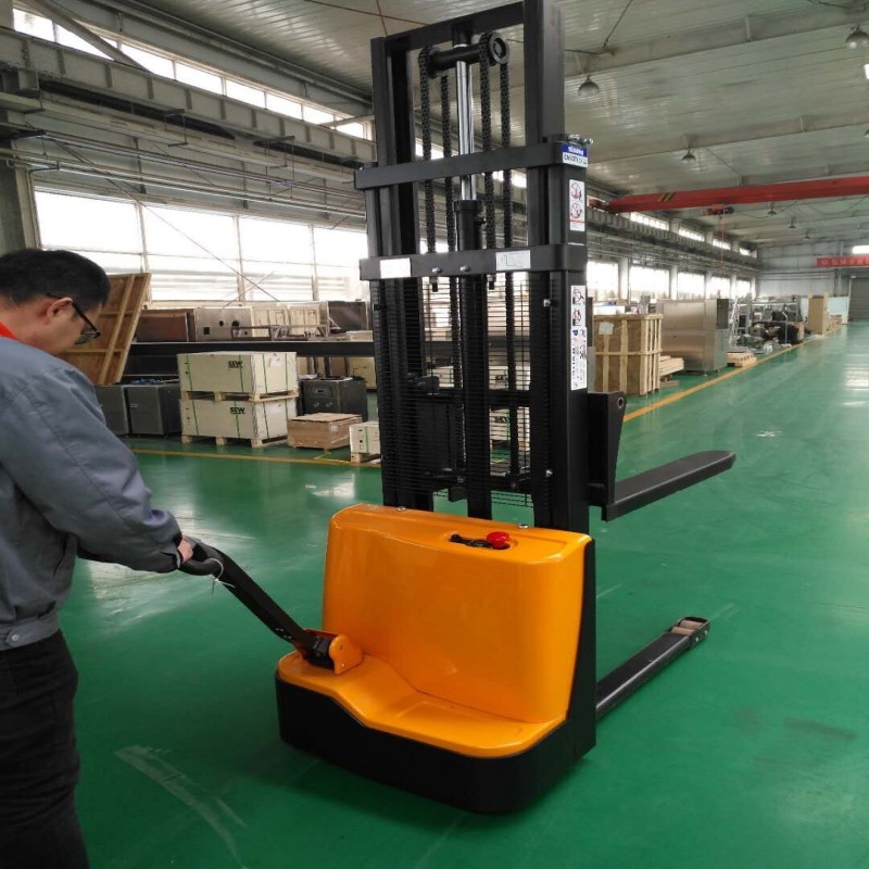 1.5吨全电动堆高车步行式电动堆垛车搬运车经济型充电堆高车