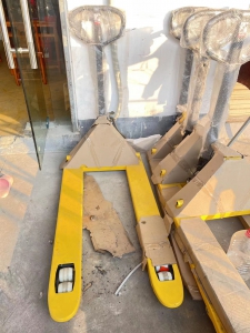 手动托盘搬运车