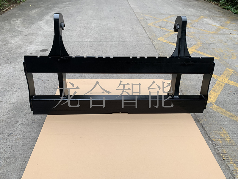 龙合智能：货叉架