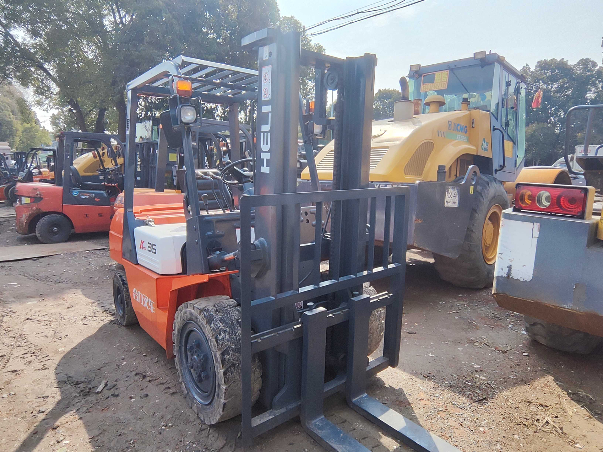 上海市区合力3吨3.5吨叉车出租 升高3米4米4.5米 实心胎 带侧移 带中缸 大吨位小吨位 青浦嘉定闵行