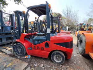 二手杭州美科斯3.5吨柴油叉车低价出售 自动挡升高3米 八成新 机况佳 买回去直接干活