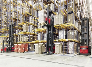 汽车行业应用 | 林德“窄”男出场，密集存储不是梦